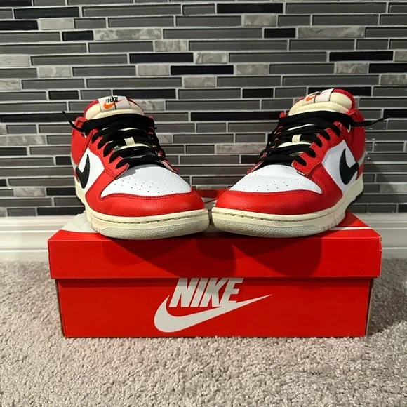 Nike retro “PRM” Chicago Split 
 Men's Red and White Dunk Sneakers - Picture 3 of 11